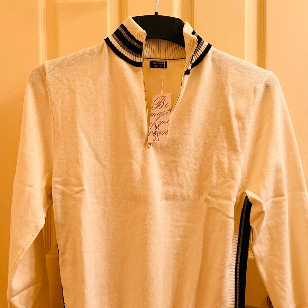 New with tag, Coofandy White Stand Collar Sweater , Size L